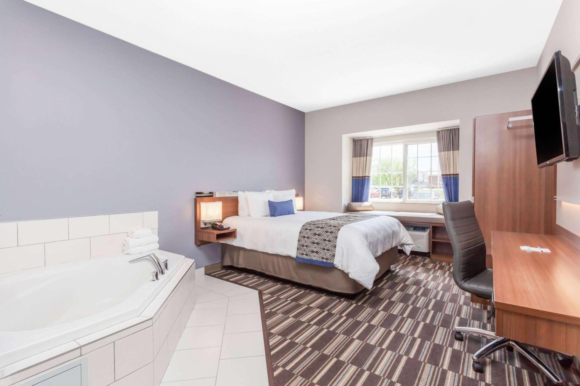 Microtel Inn & Suites Sault Ste. Marie Zewnętrze zdjęcie
